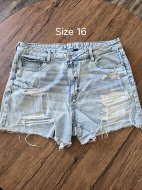 American Eagle Outfitters Light Blue Distressed Denim Shorts